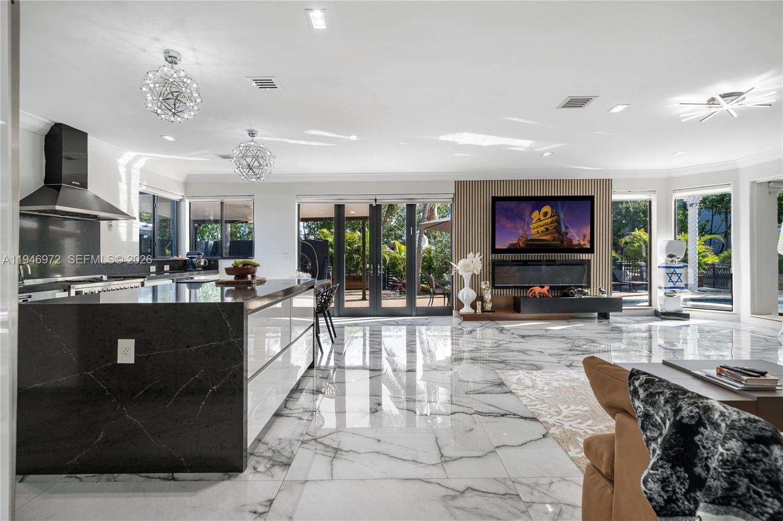 3400 NE 164th St, Sunny Isles Beach FL 33160