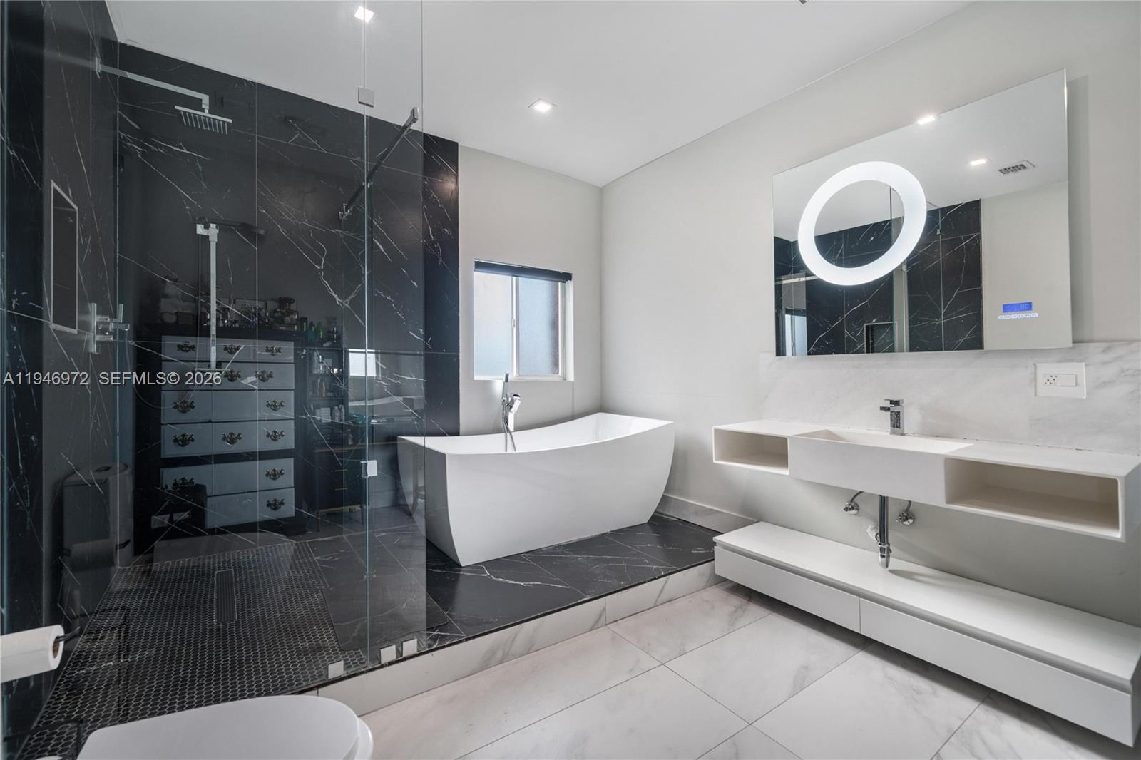 3400 NE 164th St, Sunny Isles Beach FL 33160
