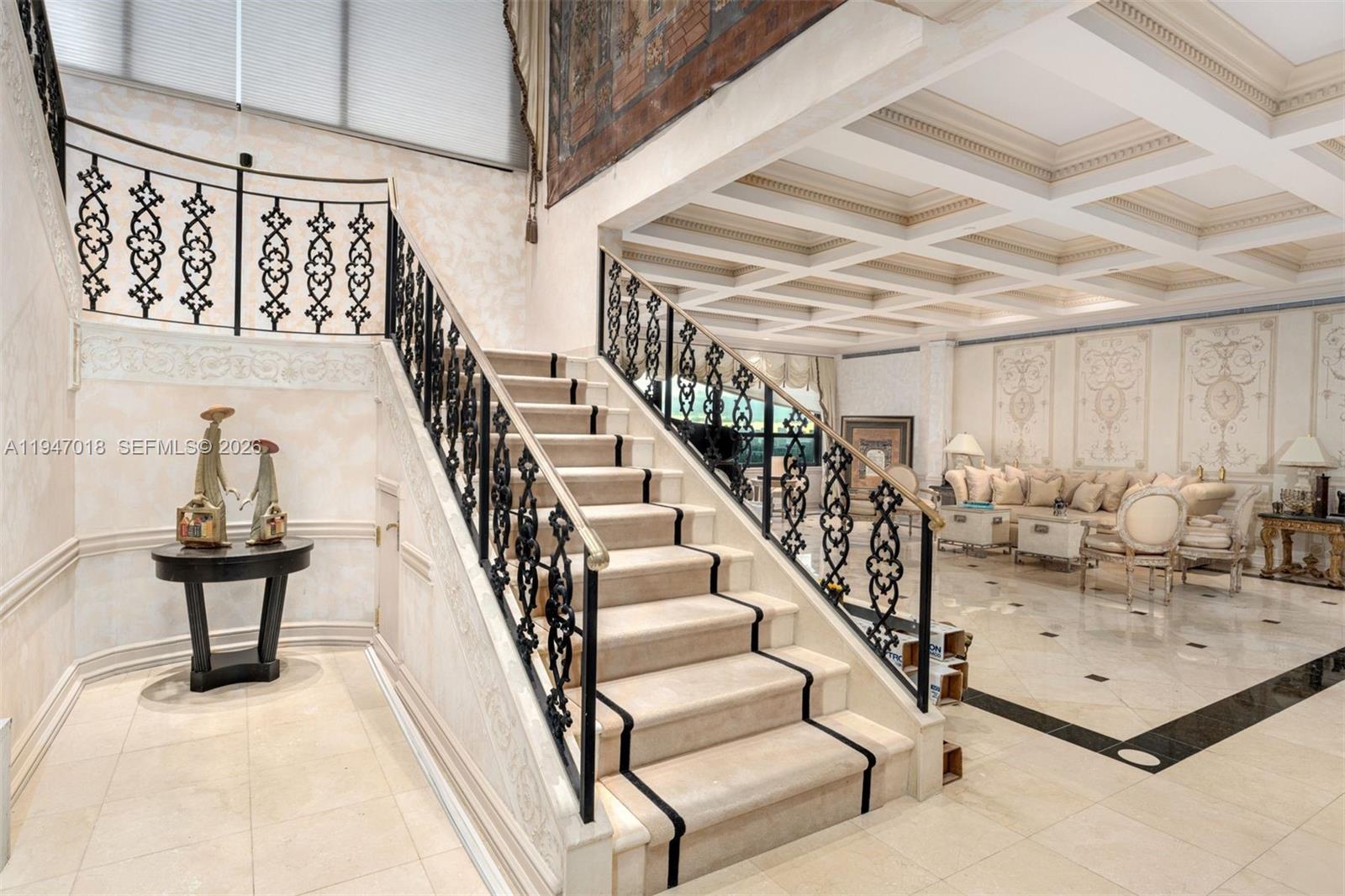 5225 Collins Ave #PH8, Miami Beach FL 33140