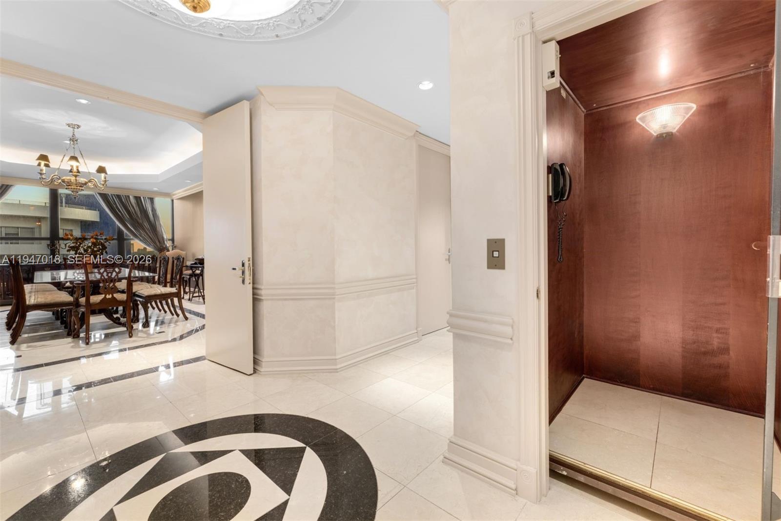 5225 Collins Ave #PH8, Miami Beach FL 33140