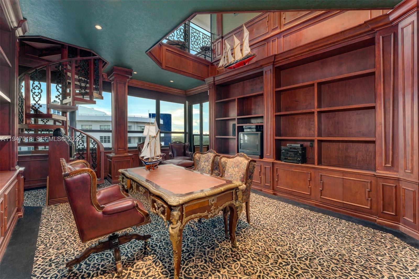 5225 Collins Ave #PH8, Miami Beach FL 33140