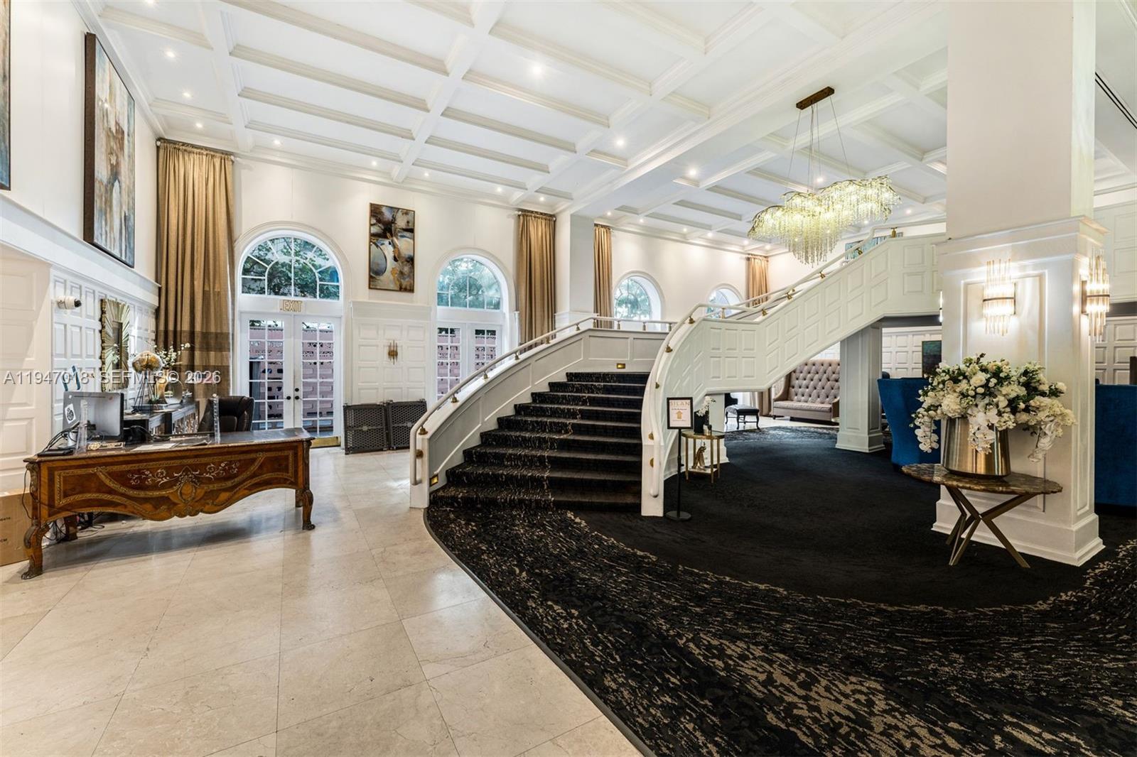 5225 Collins Ave #PH8, Miami Beach FL 33140