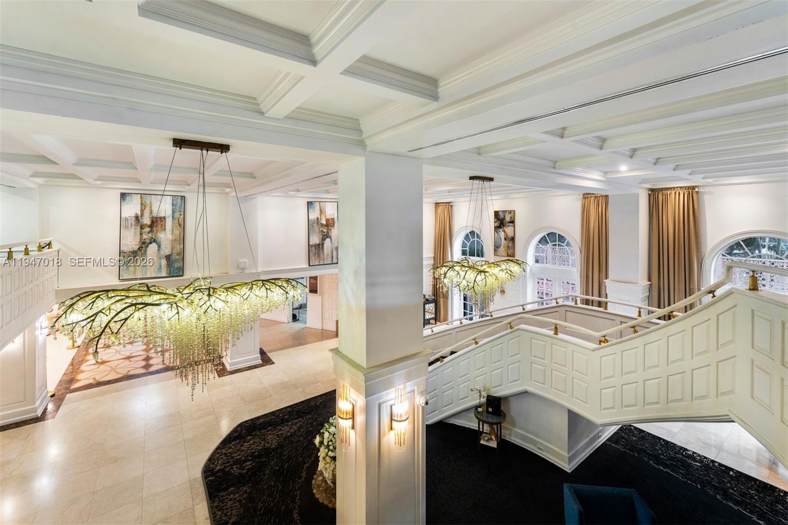 5225 Collins Ave #PH8, Miami Beach FL 33140