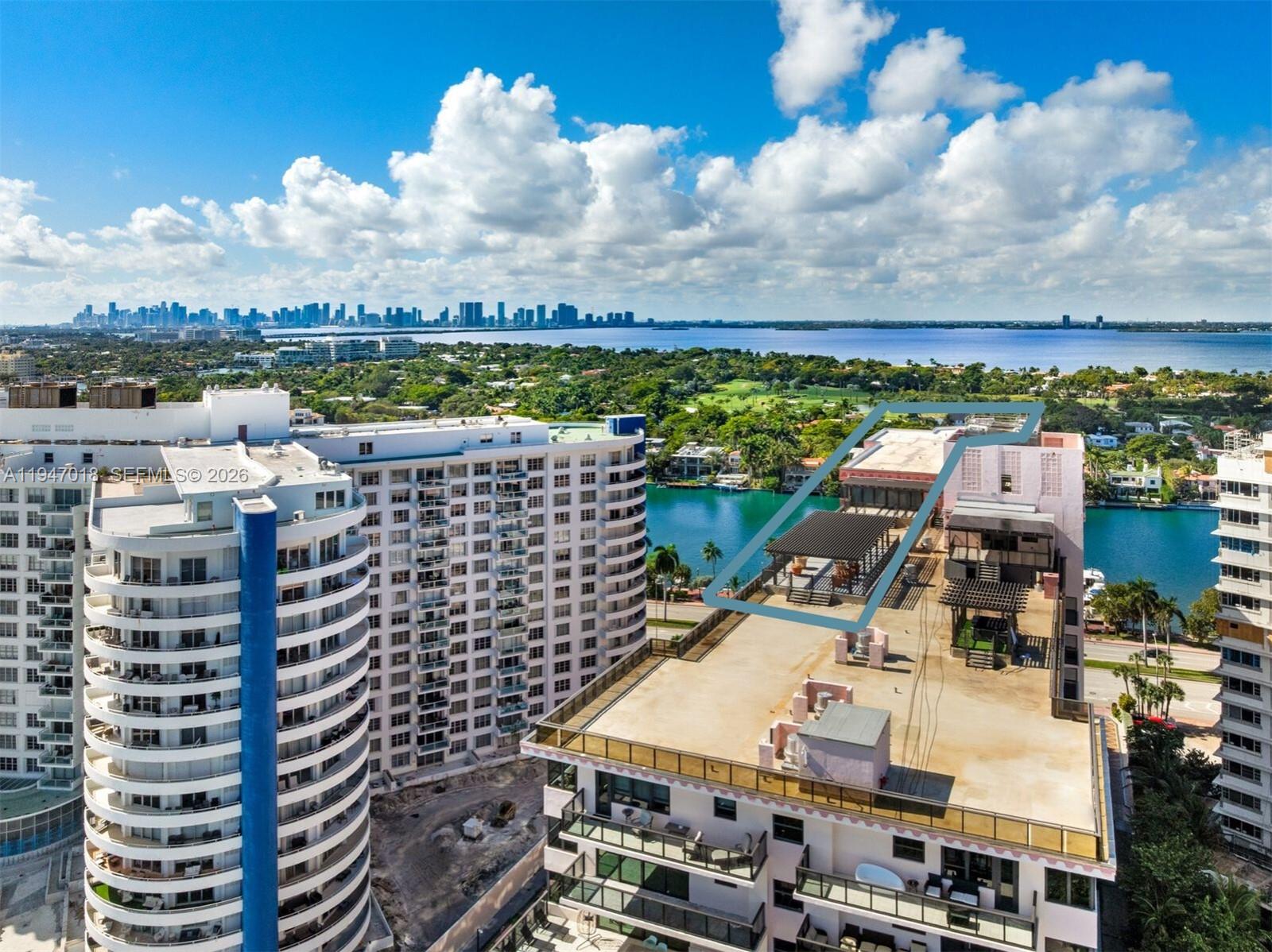 5225 Collins Ave #PH8, Miami Beach FL 33140