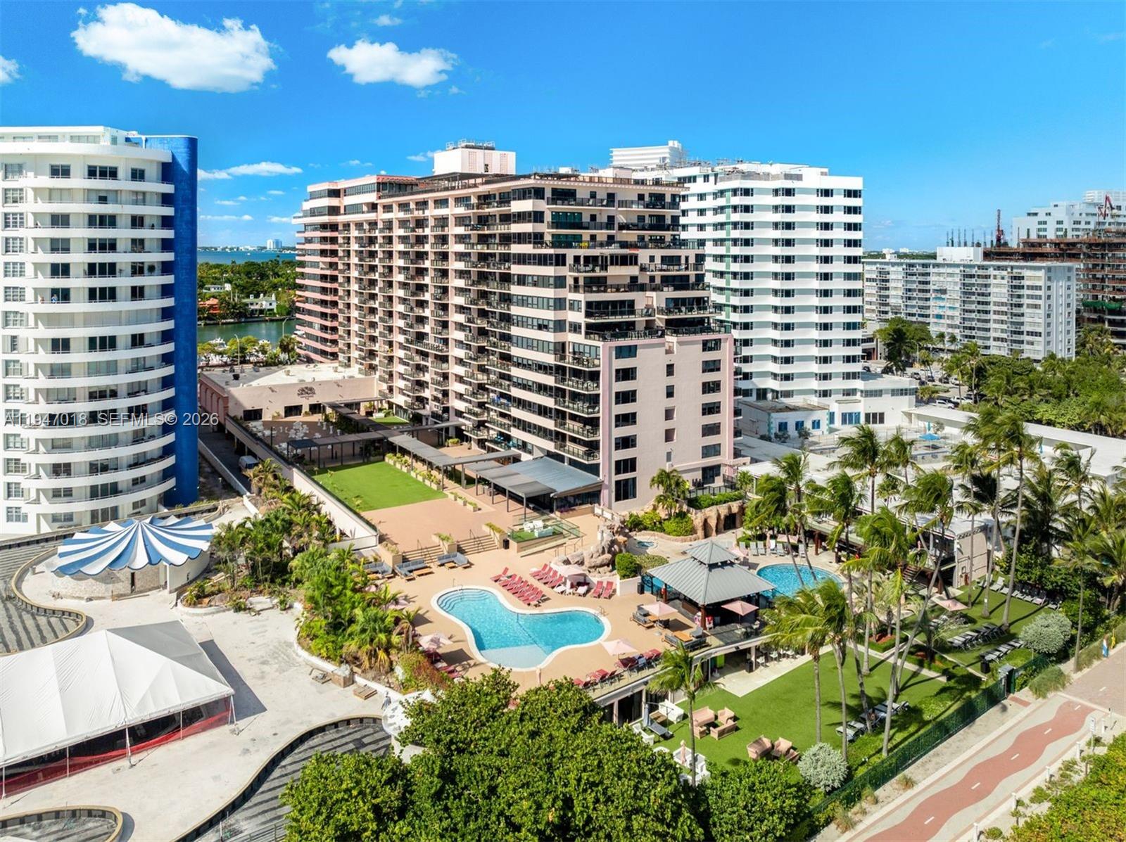 5225 Collins Ave #PH8, Miami Beach FL 33140