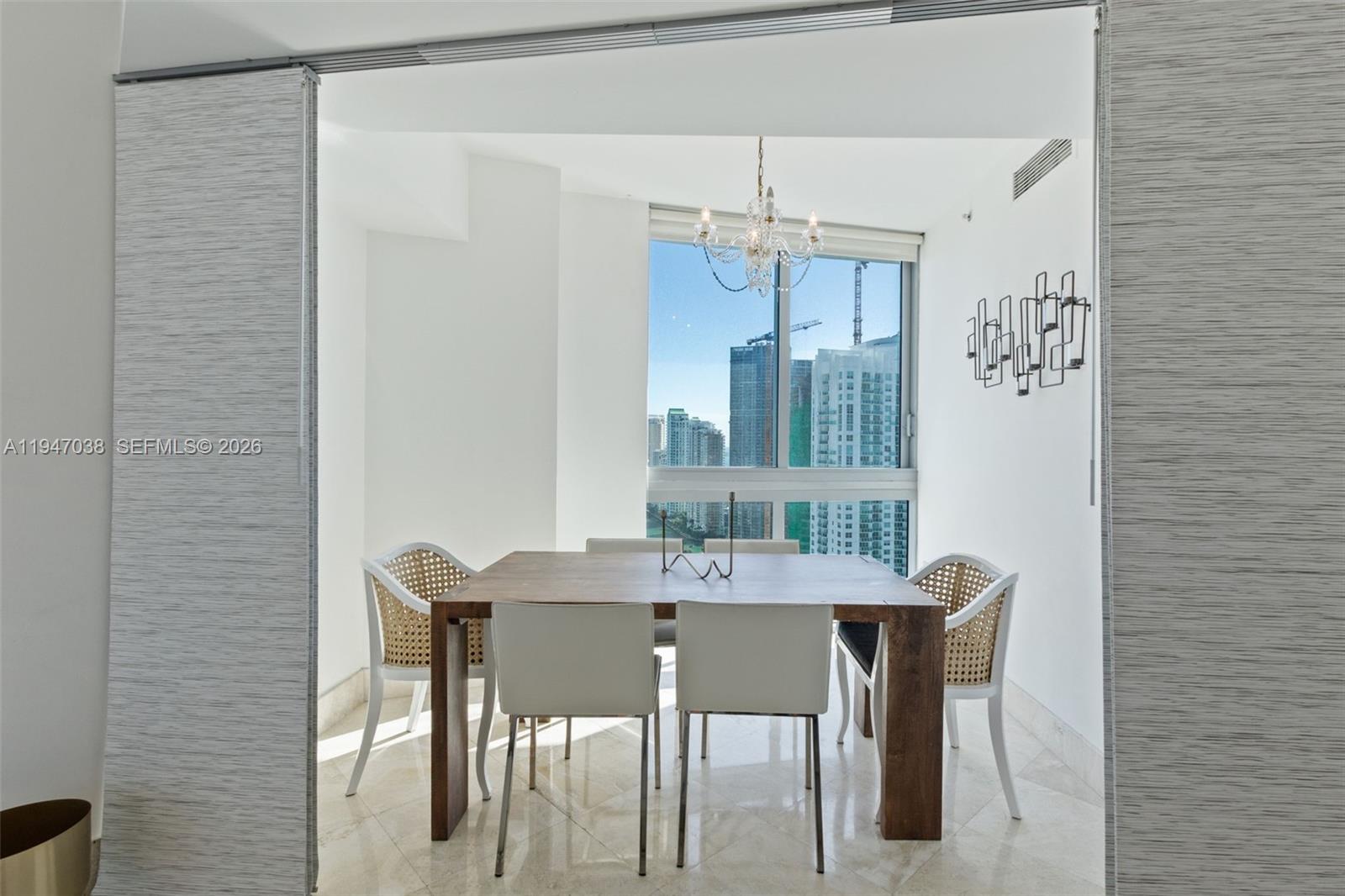 350 S Miami Ave #3501, Miami FL 33130