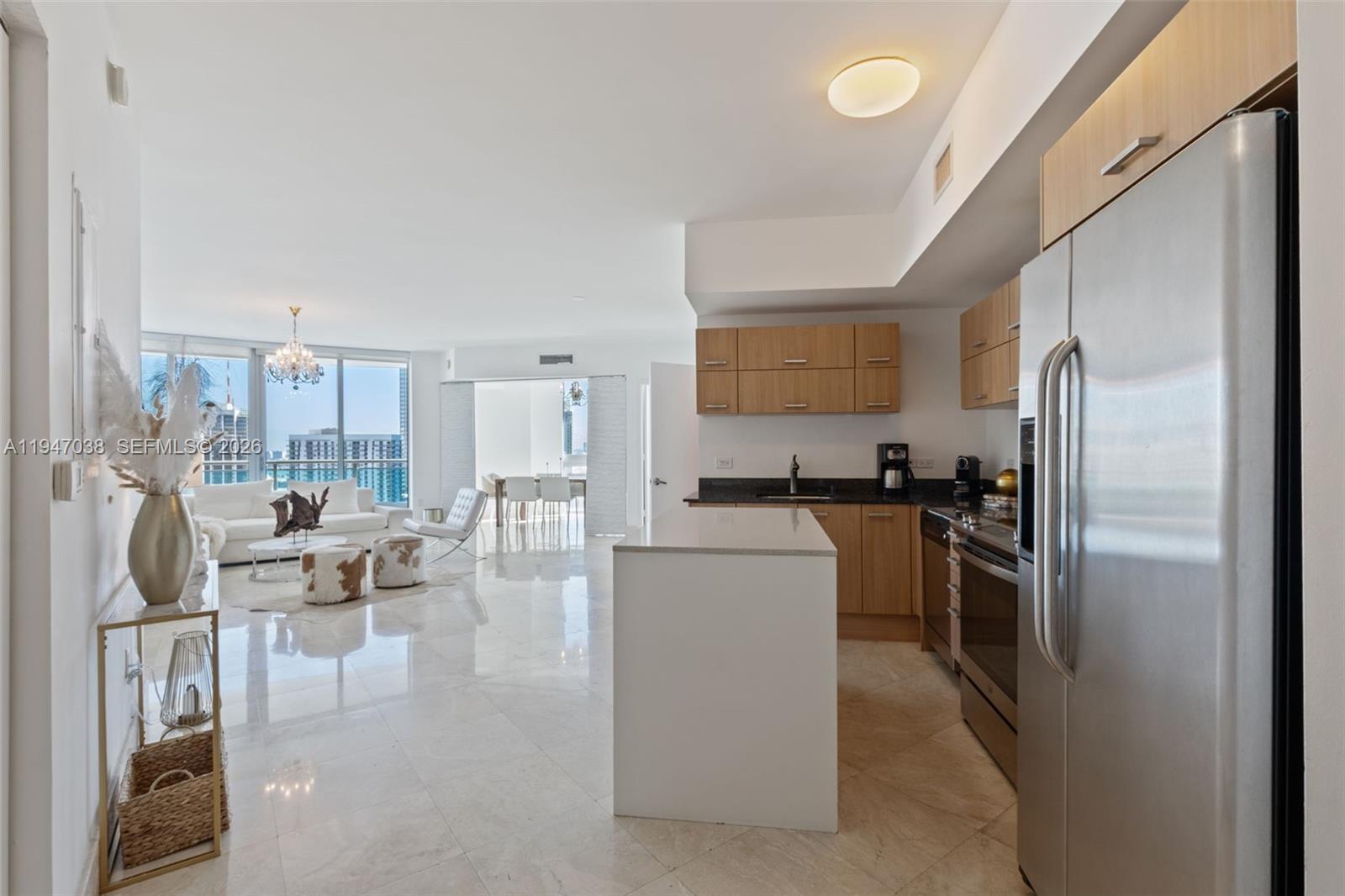 350 S Miami Ave #3501, Miami FL 33130
