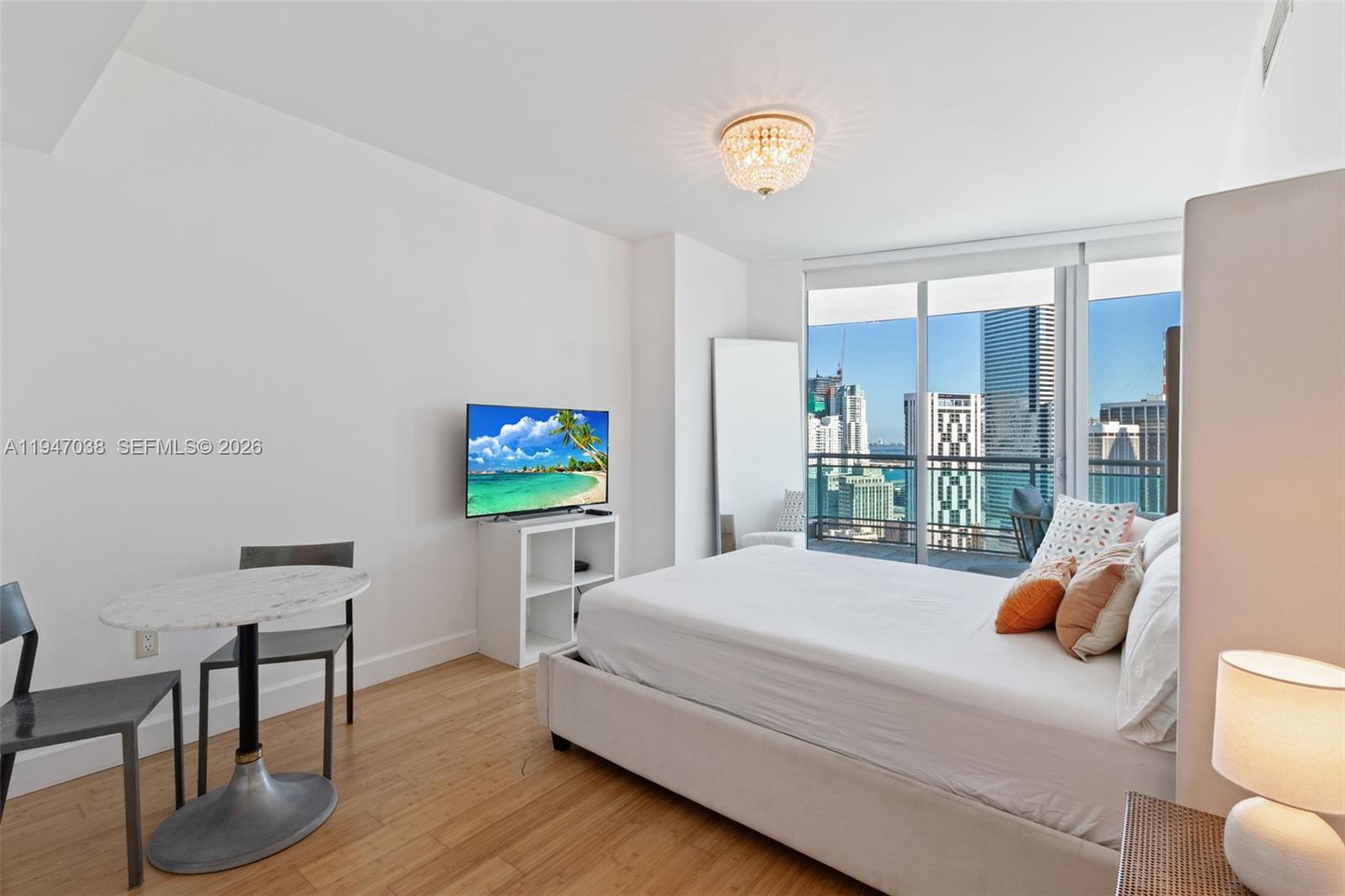 350 S Miami Ave #3501, Miami FL 33130