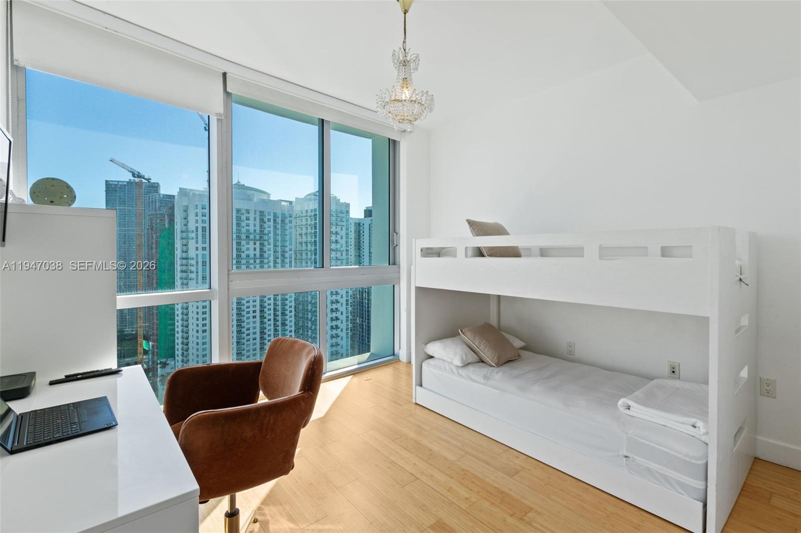 350 S Miami Ave #3501, Miami FL 33130