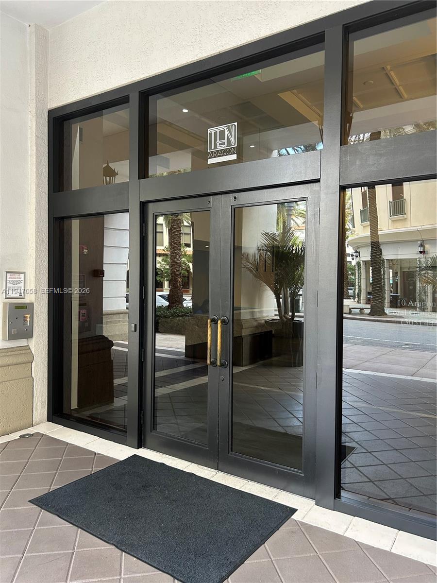 10 Aragon Ave #814, Coral Gables FL 33134