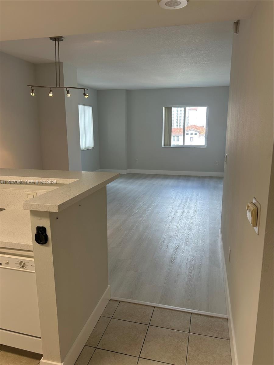 10 Aragon Ave #814, Coral Gables FL 33134