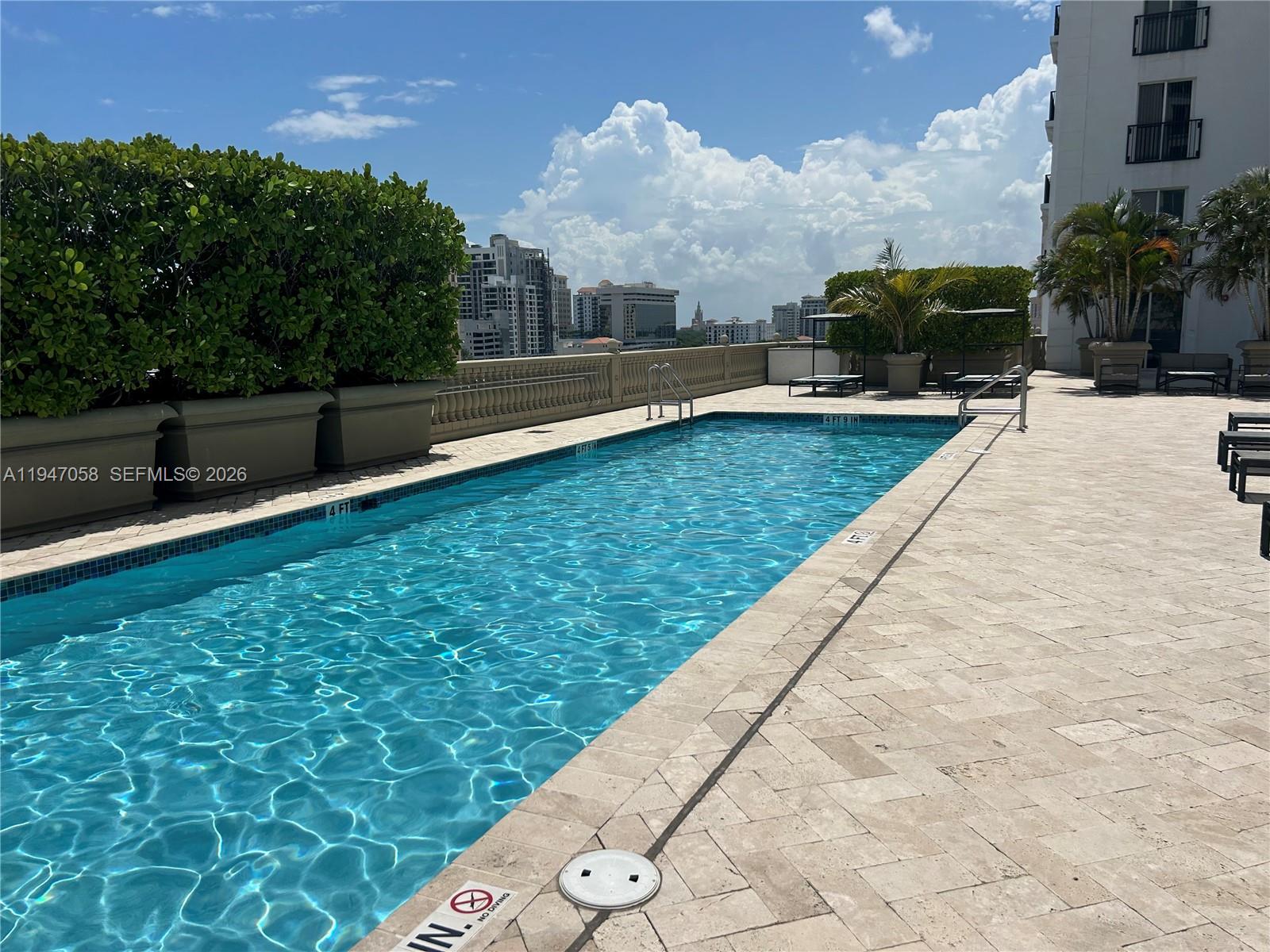 10 Aragon Ave #814, Coral Gables FL 33134