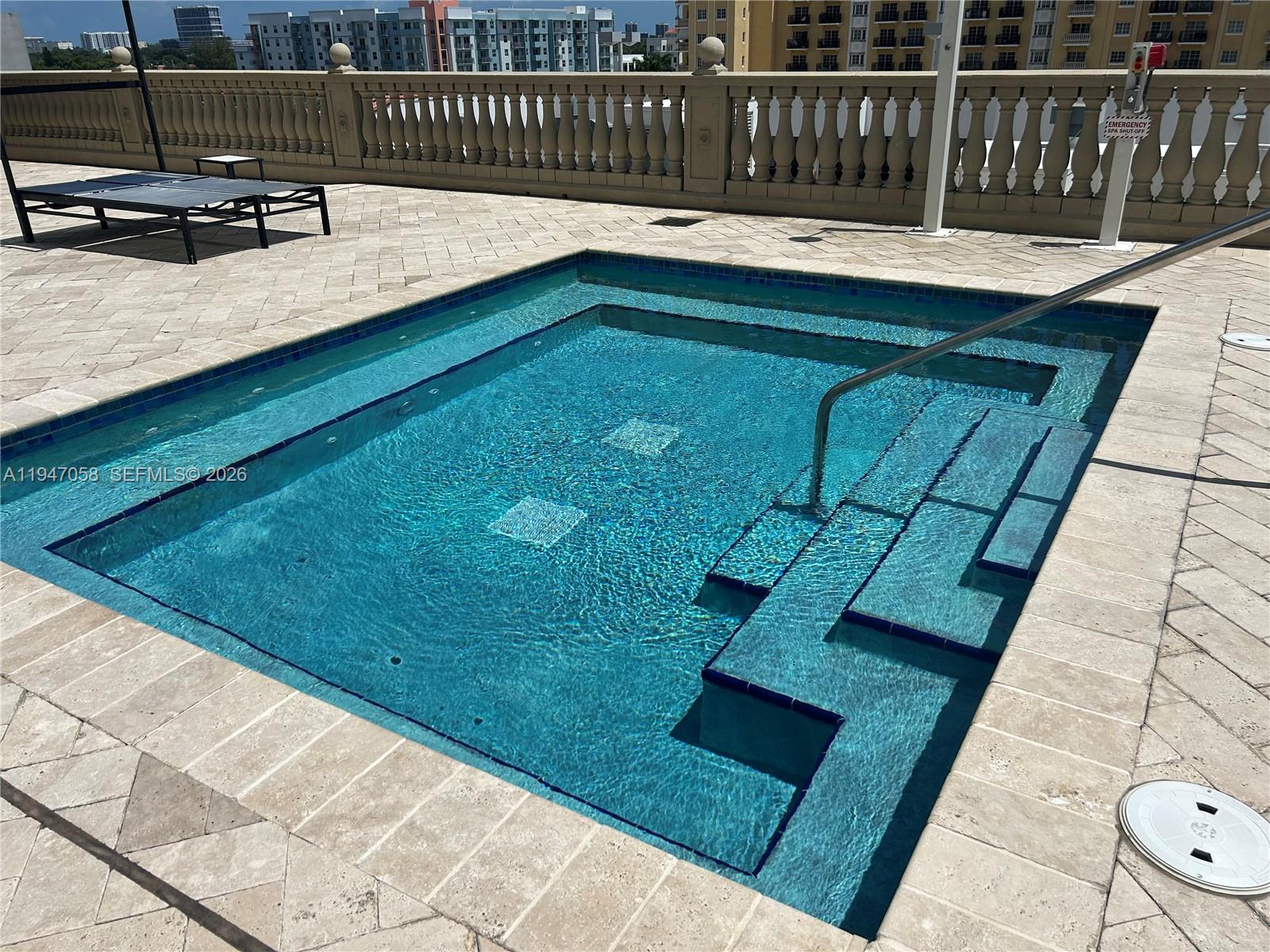10 Aragon Ave #814, Coral Gables FL 33134