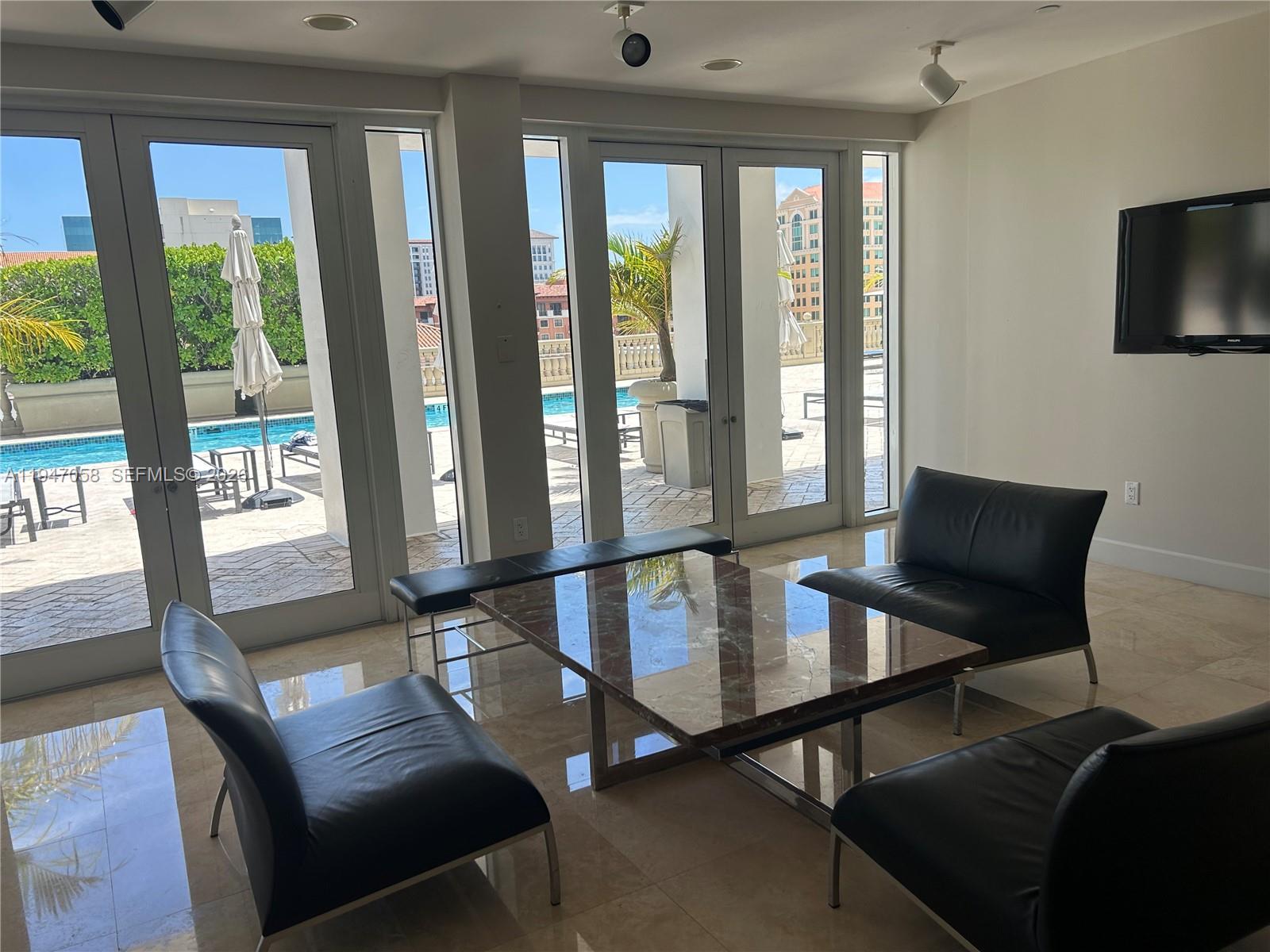 10 Aragon Ave #814, Coral Gables FL 33134