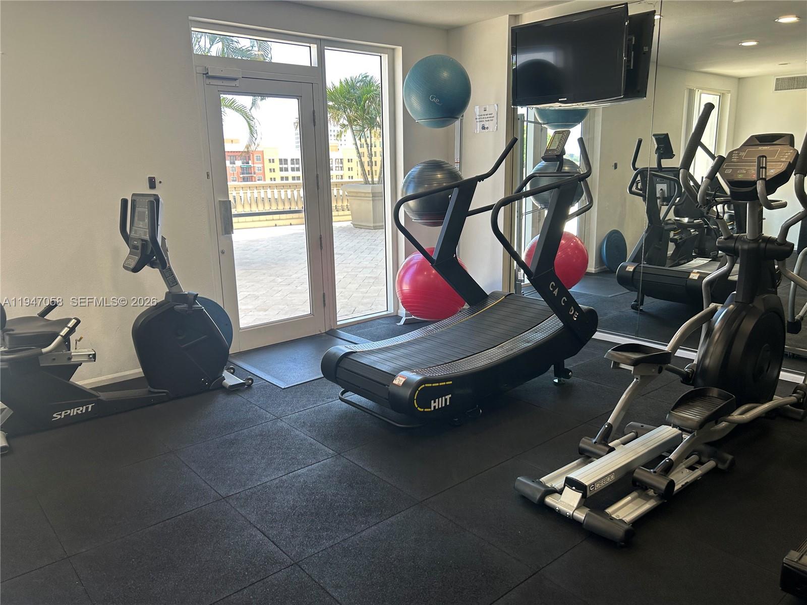 10 Aragon Ave #814, Coral Gables FL 33134