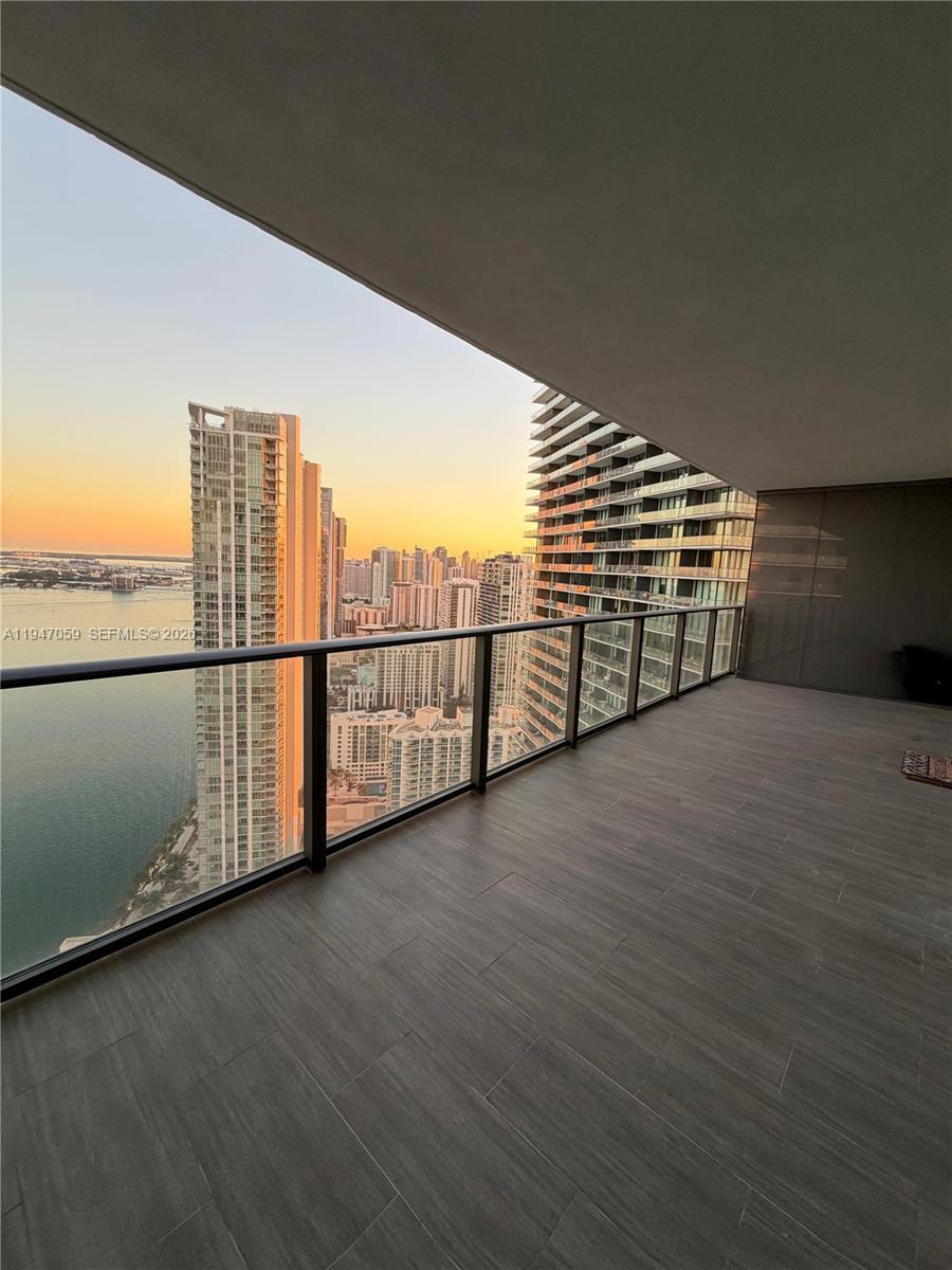 650 NE 32nd St #4406, Miami FL 33137