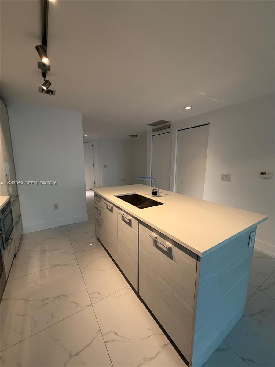 650 NE 32nd St #4406, Miami FL 33137