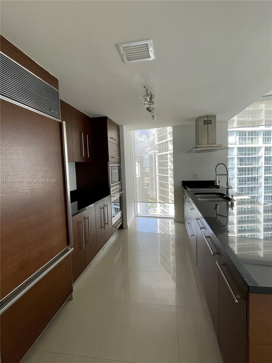 495 Brickell Ave #3810, Miami FL 33131