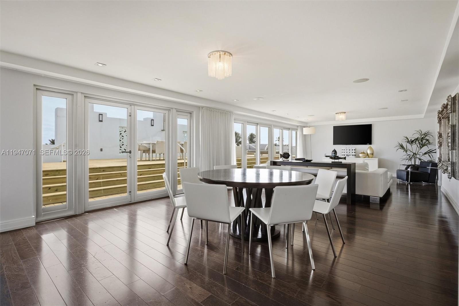 1250 Ocean Dr #PH1, Miami Beach FL 33139