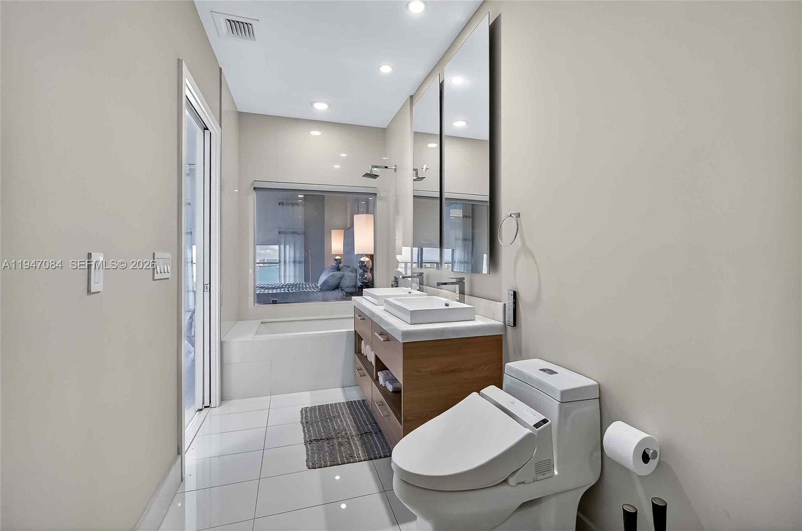 1300 S Miami Ave #PH5001, Miami FL 33130