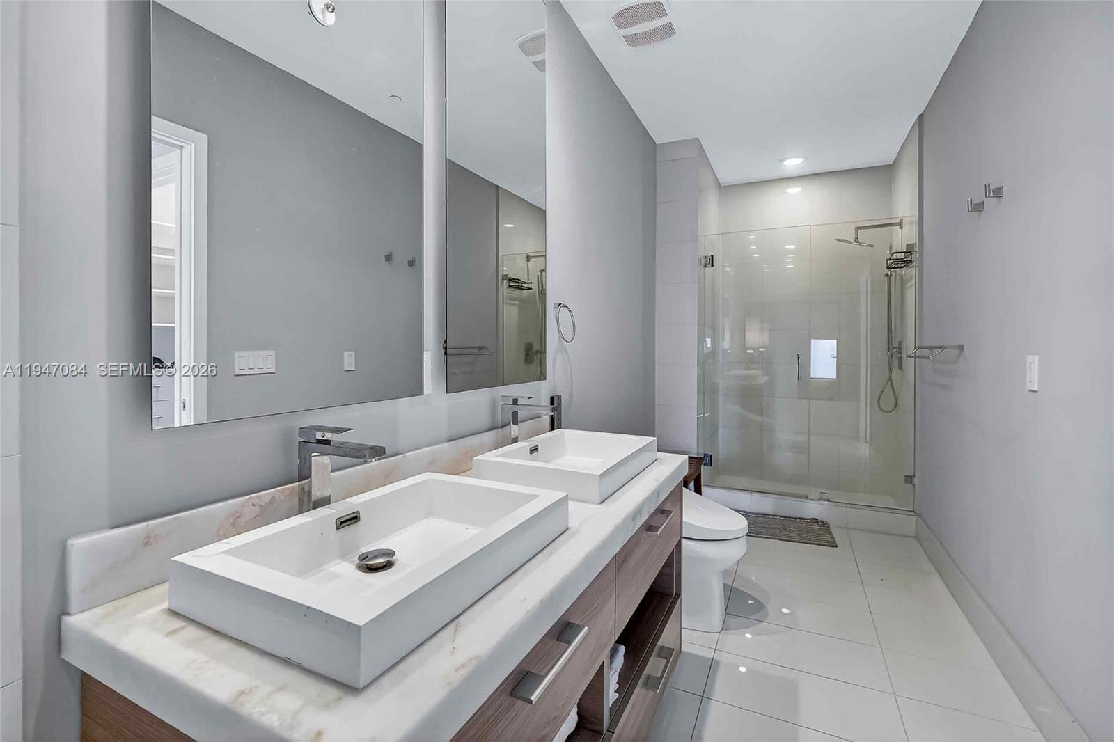 1300 S Miami Ave #PH5001, Miami FL 33130