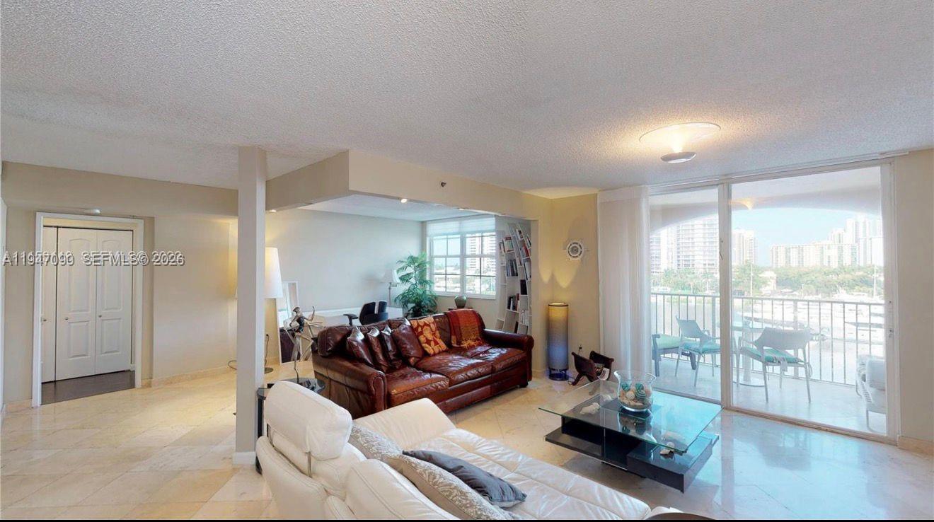19877 E Country Club Dr #3608, Aventura FL 33180