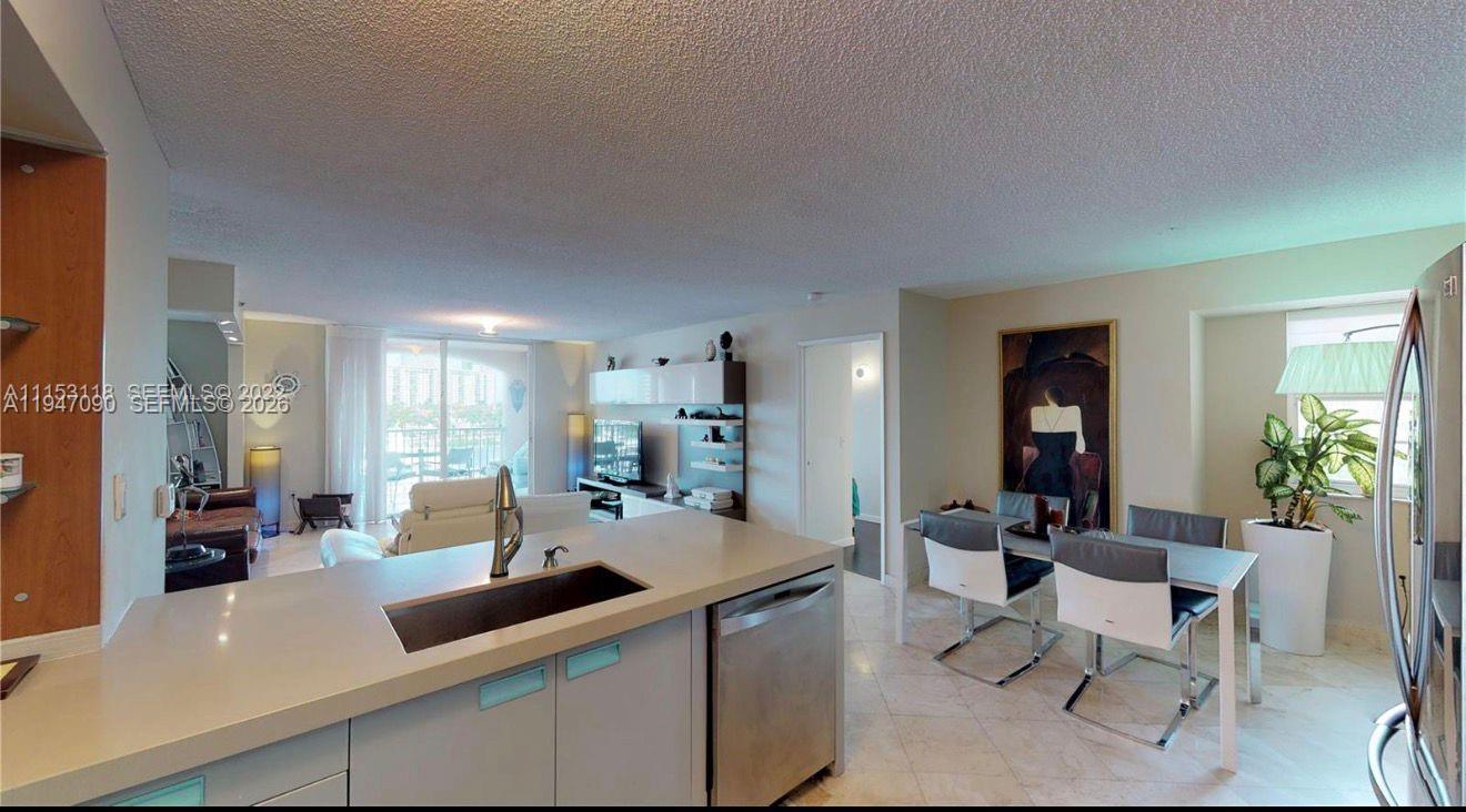 19877 E Country Club Dr #3608, Aventura FL 33180