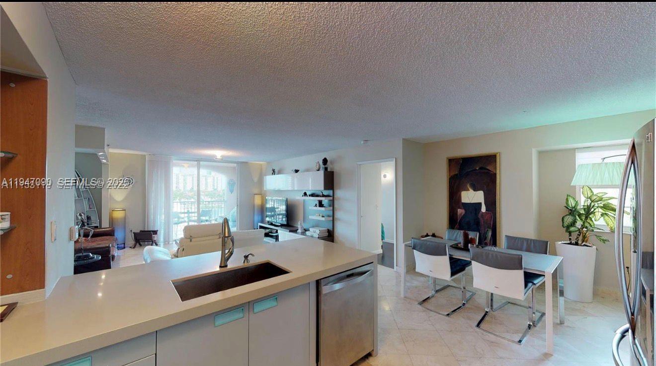 19877 E Country Club Dr #3608, Aventura FL 33180