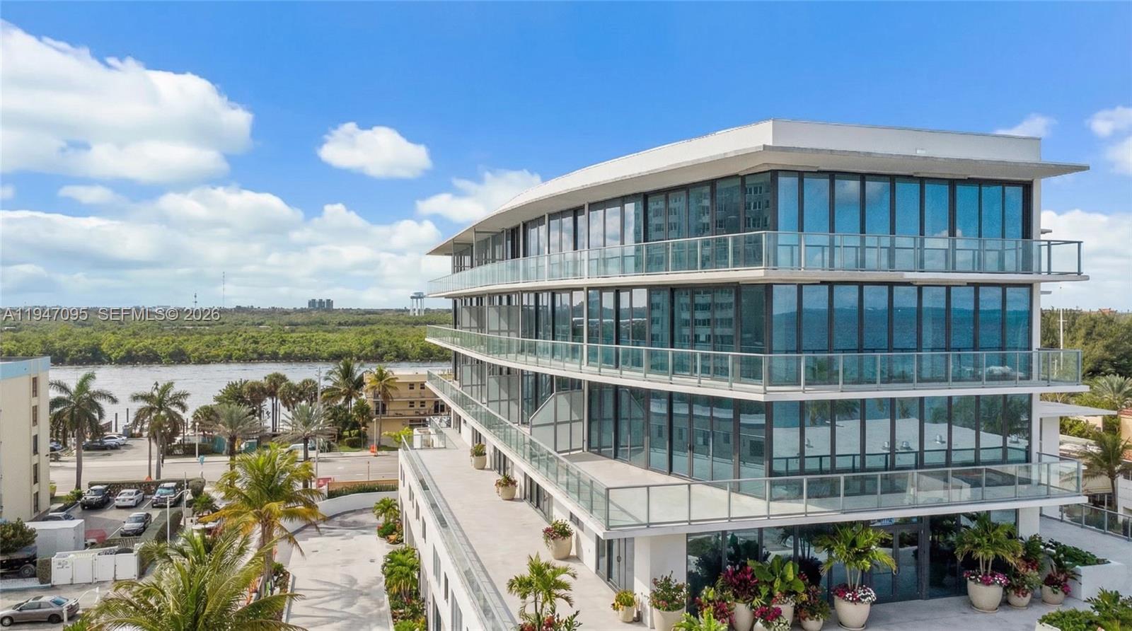 3319 N Ocean Drive #604, Hollywood FL 33019