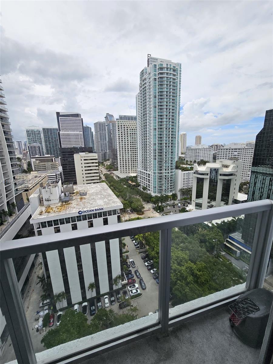1060 Brickell Ave #1917, Miami FL 33131