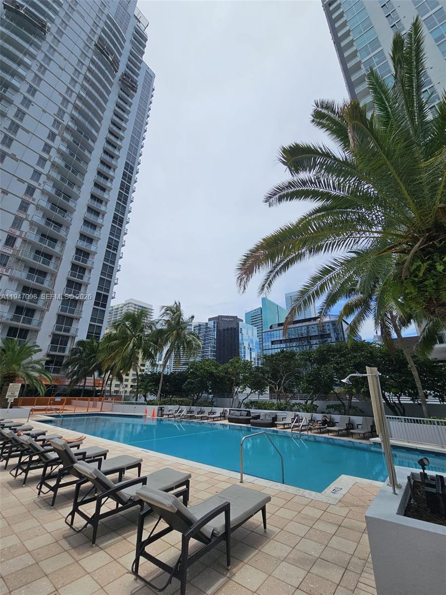 1060 Brickell Ave #1917, Miami FL 33131
