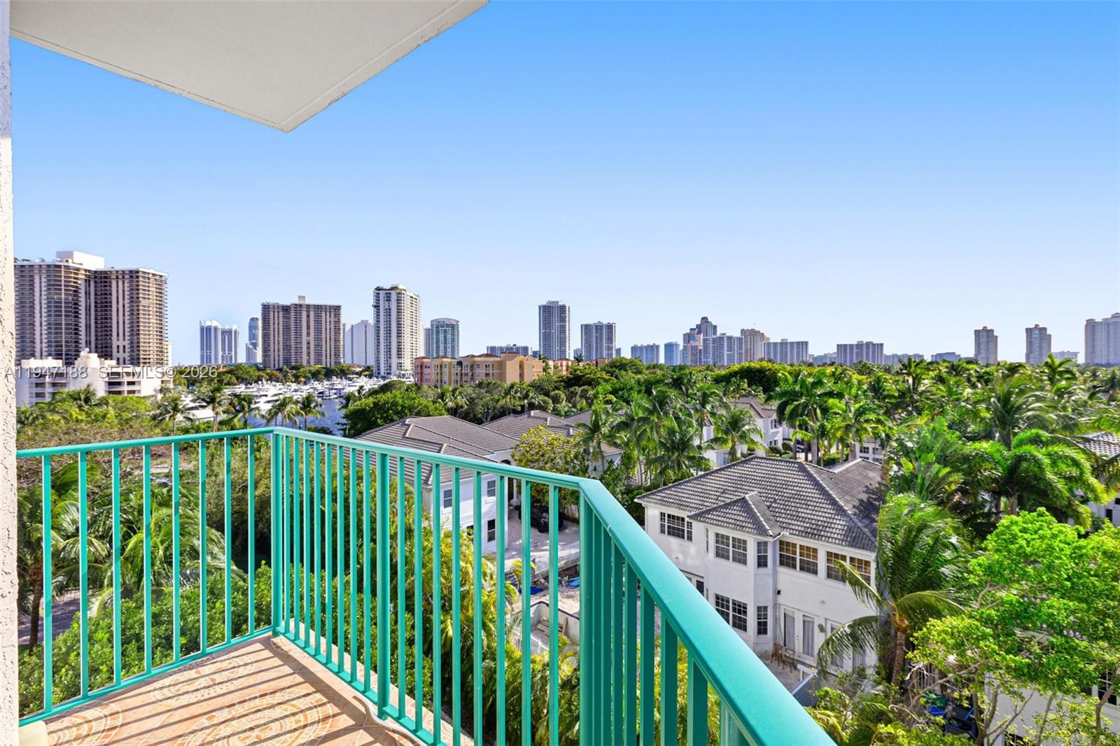19900 E Country Club Dr #502, Aventura FL 33180
