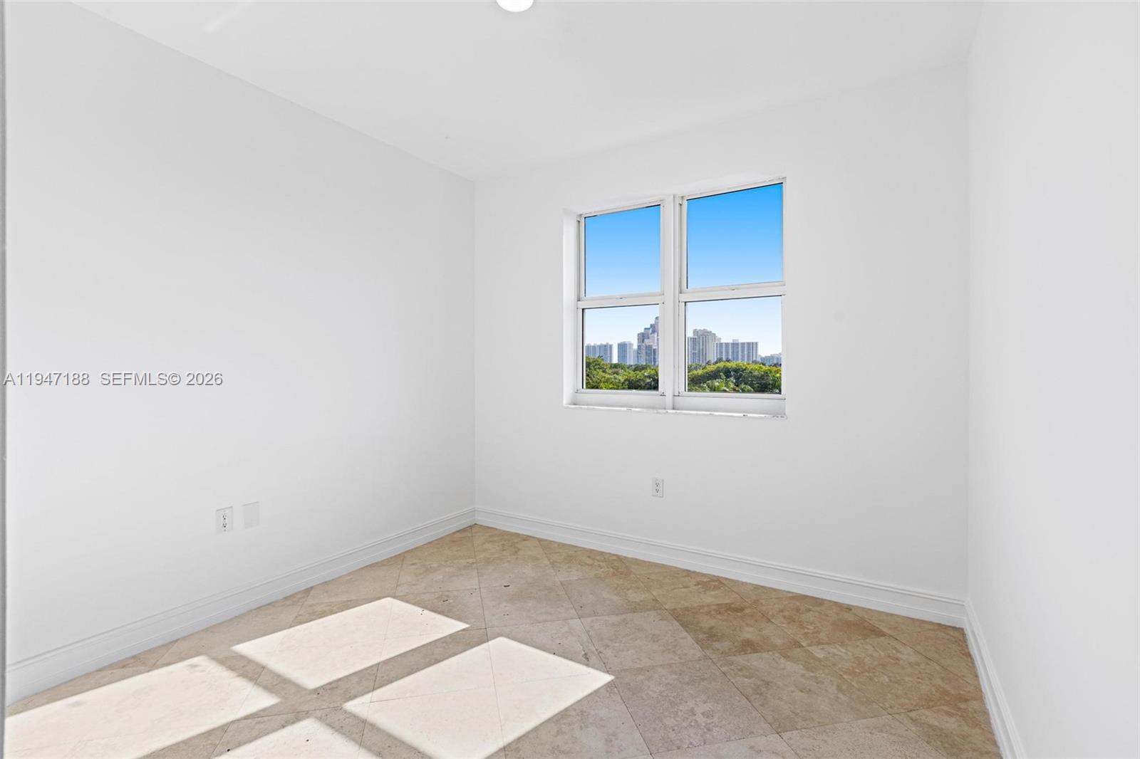 19900 E Country Club Dr #502, Aventura FL 33180