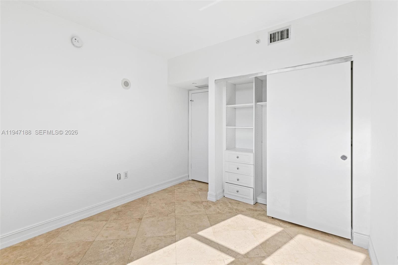 19900 E Country Club Dr #502, Aventura FL 33180