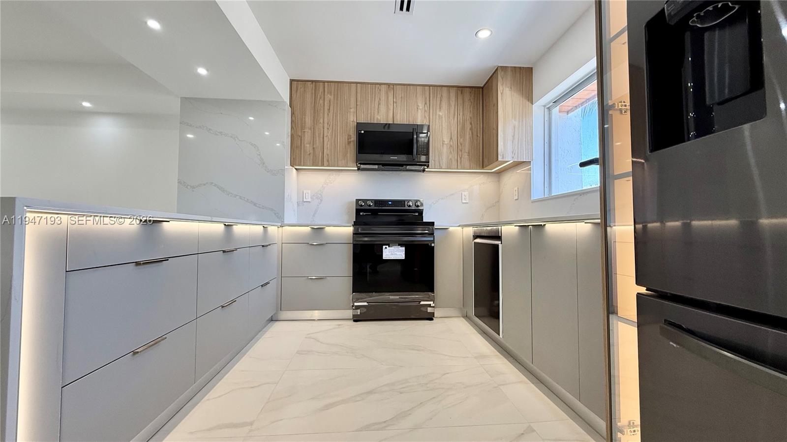 3826 NE 171st St #3826, North Miami Beach FL 33160