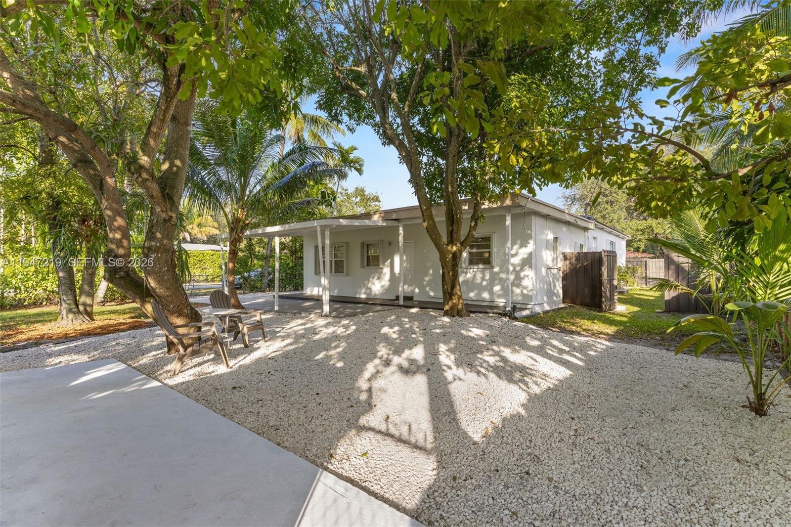 550 Cardinal St, Miami Springs FL 33166