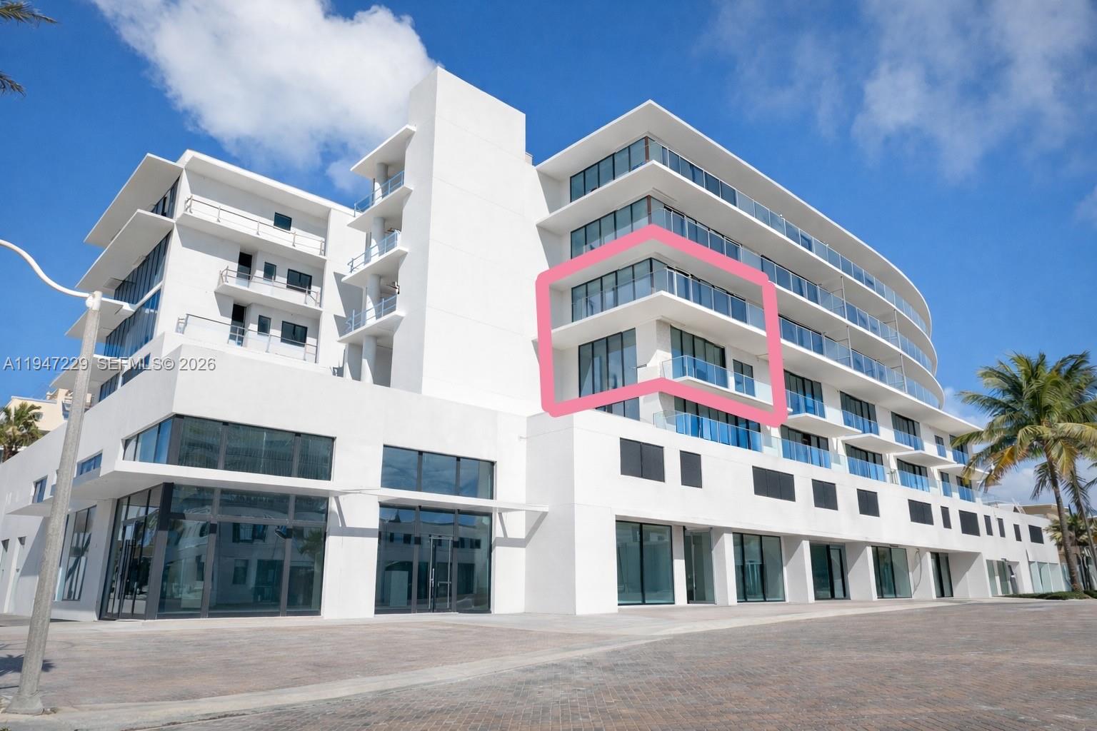 3319 N Ocean Drive #TH2, Hollywood FL 33019