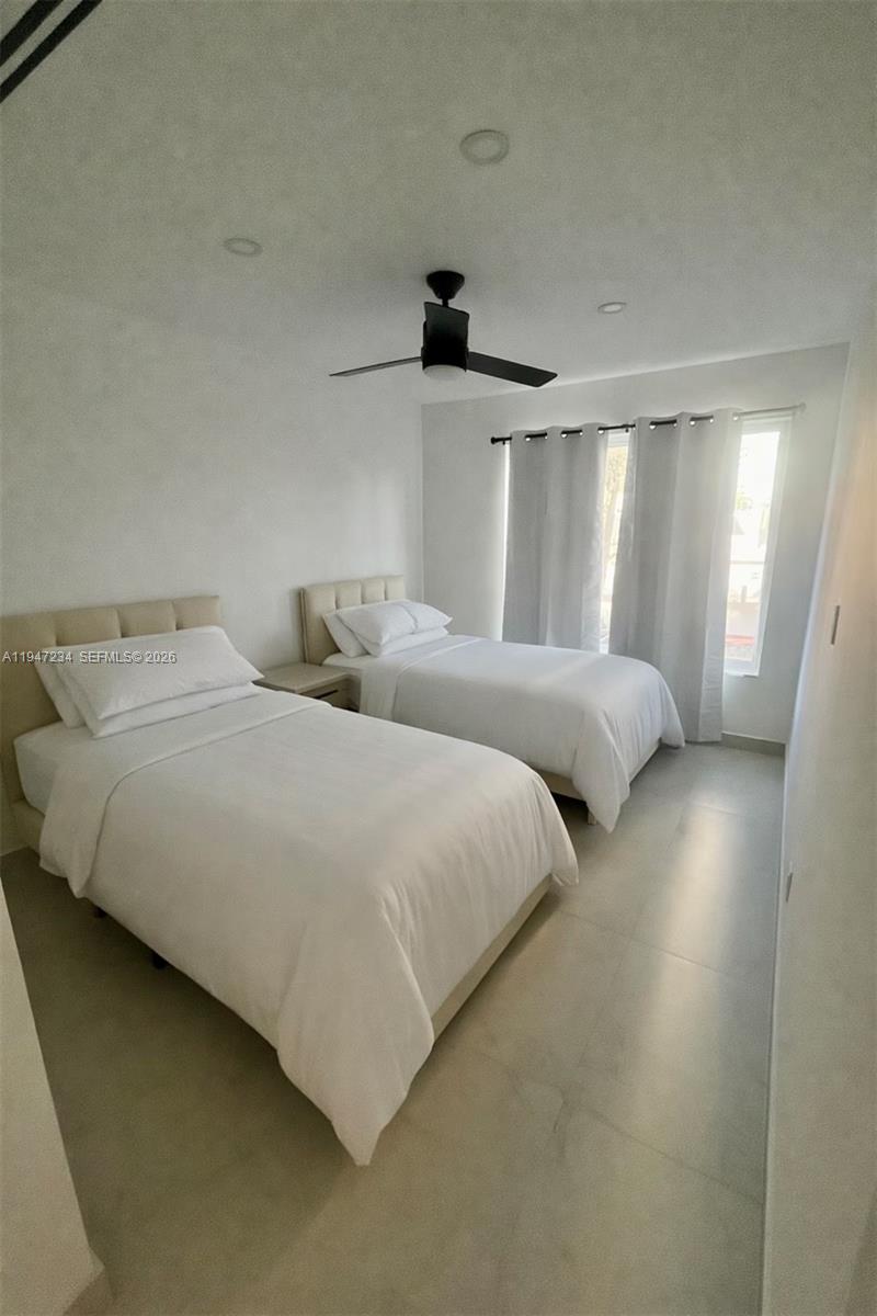 3822 NE 171st St #3822, North Miami Beach FL 33160