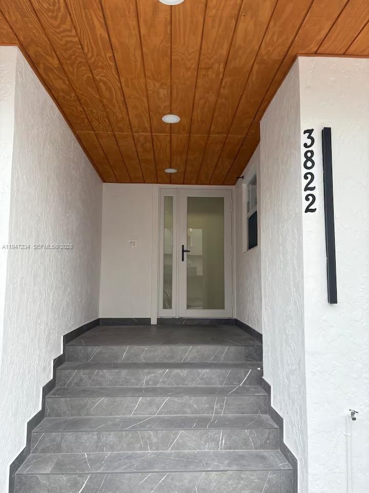 3822 NE 171st St #3822, North Miami Beach FL 33160