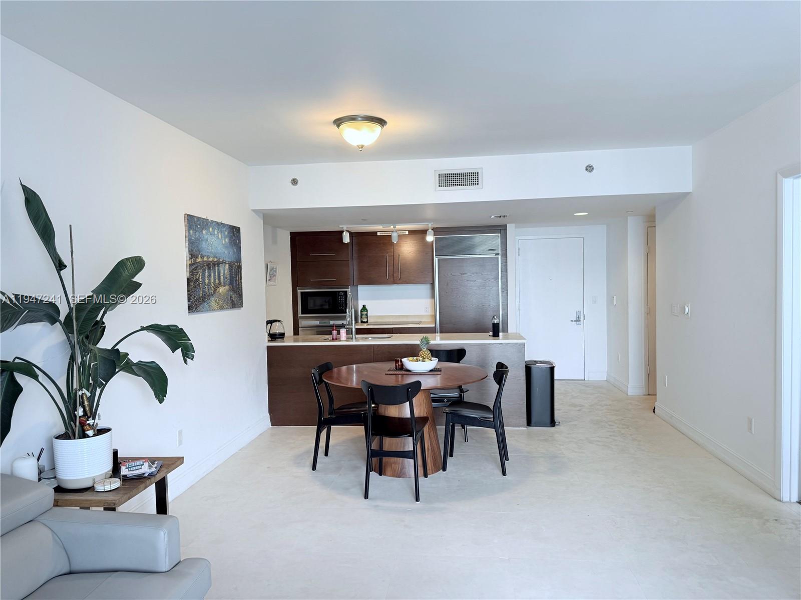 465 Brickell Ave #2906, Miami FL 33131
