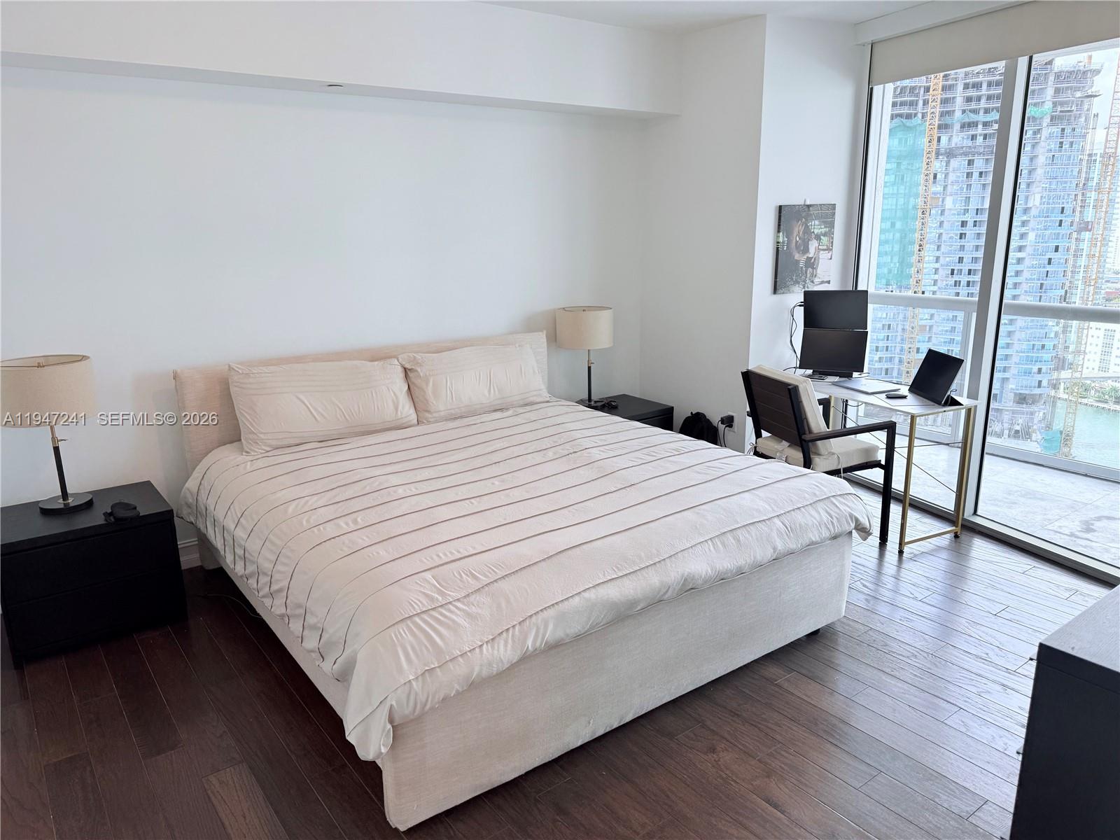 465 Brickell Ave #2906, Miami FL 33131