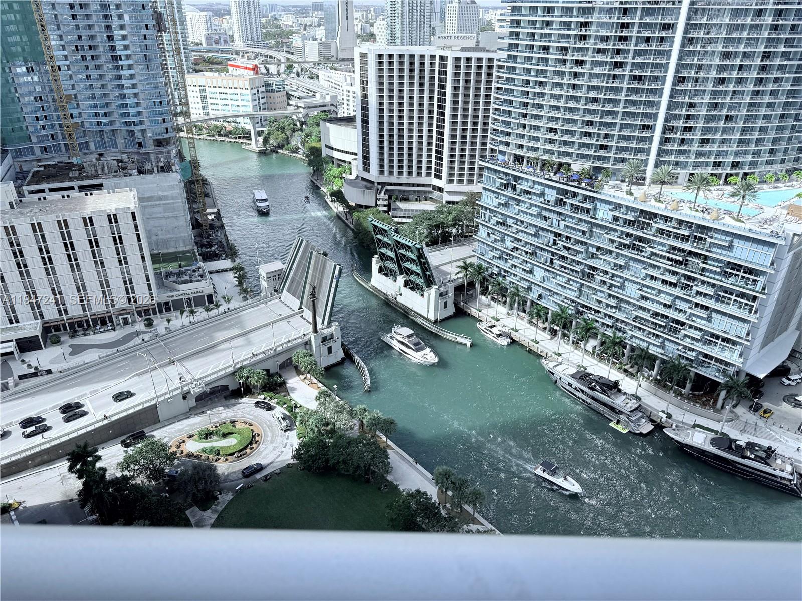 465 Brickell Ave #2906, Miami FL 33131