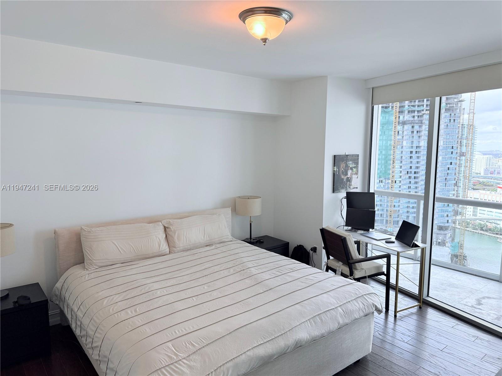 465 Brickell Ave #2906, Miami FL 33131
