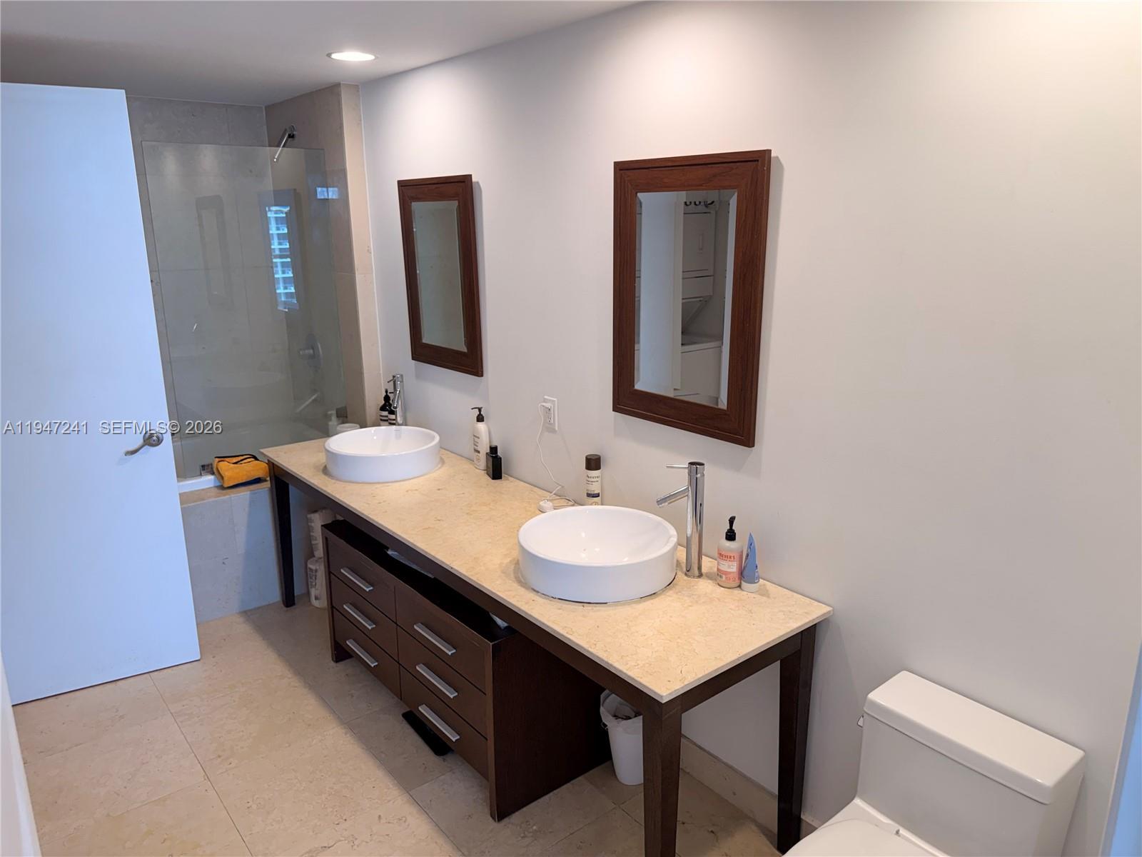465 Brickell Ave #2906, Miami FL 33131