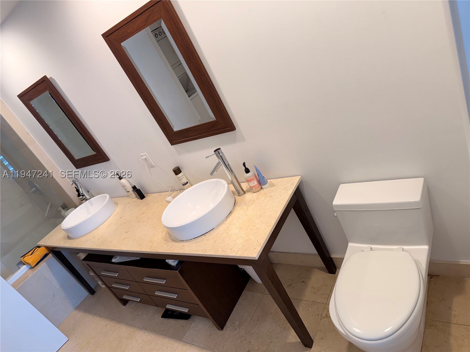 465 Brickell Ave #2906, Miami FL 33131