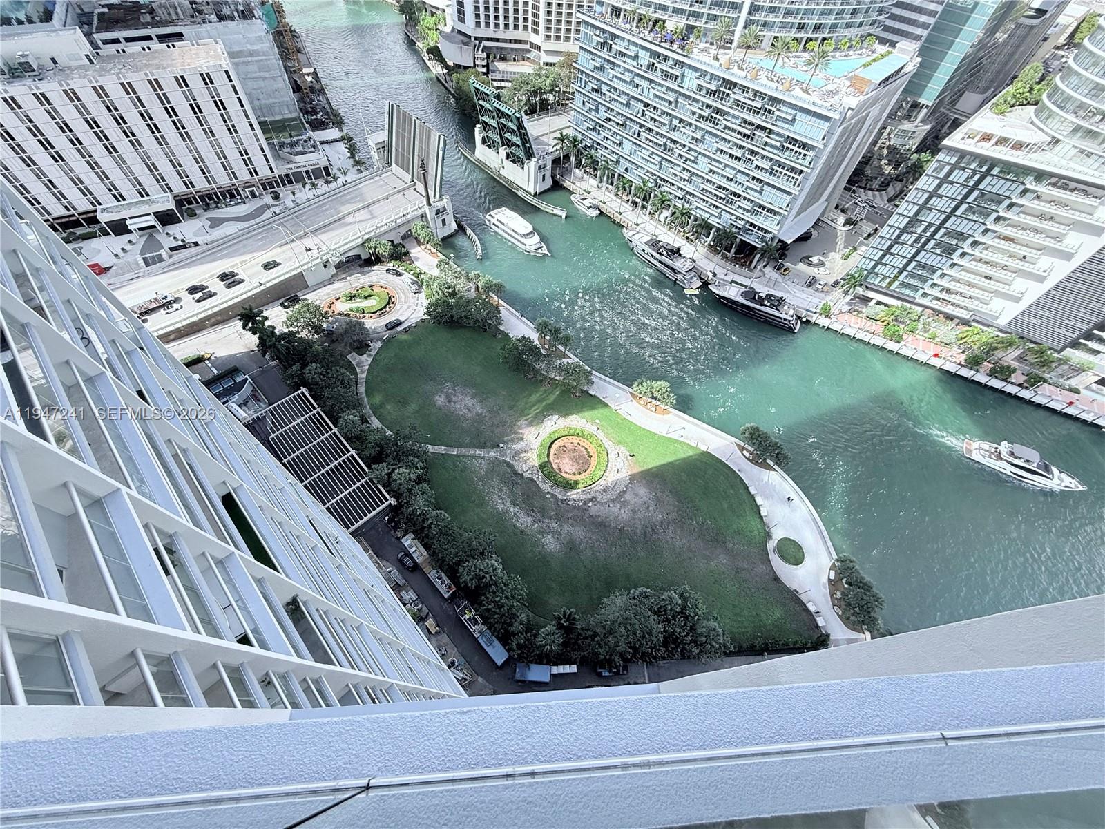 465 Brickell Ave #2906, Miami FL 33131