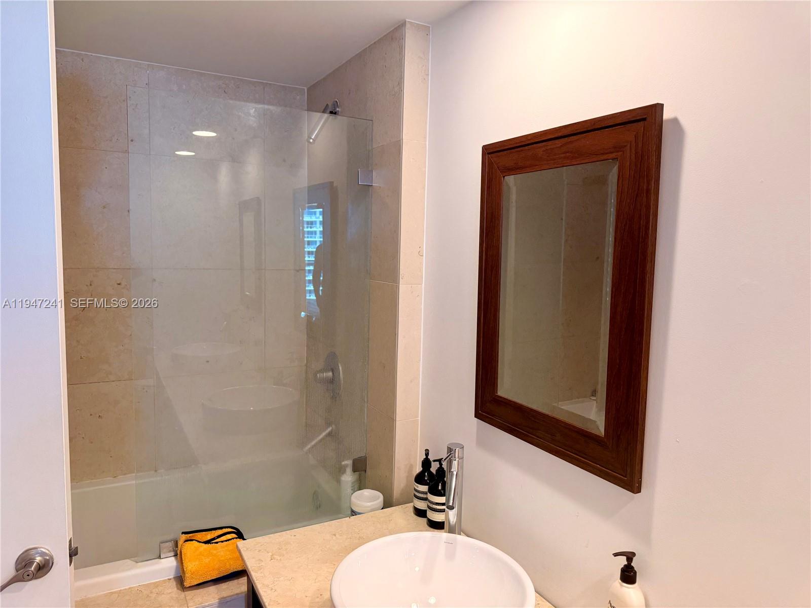 465 Brickell Ave #2906, Miami FL 33131