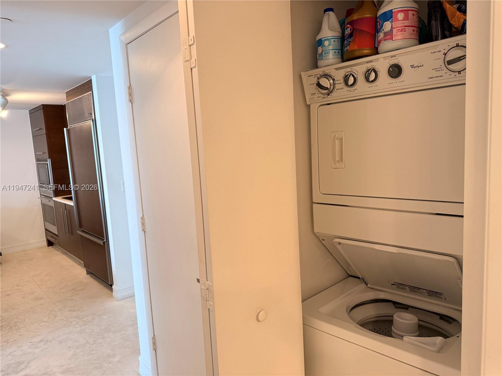 465 Brickell Ave #2906, Miami FL 33131