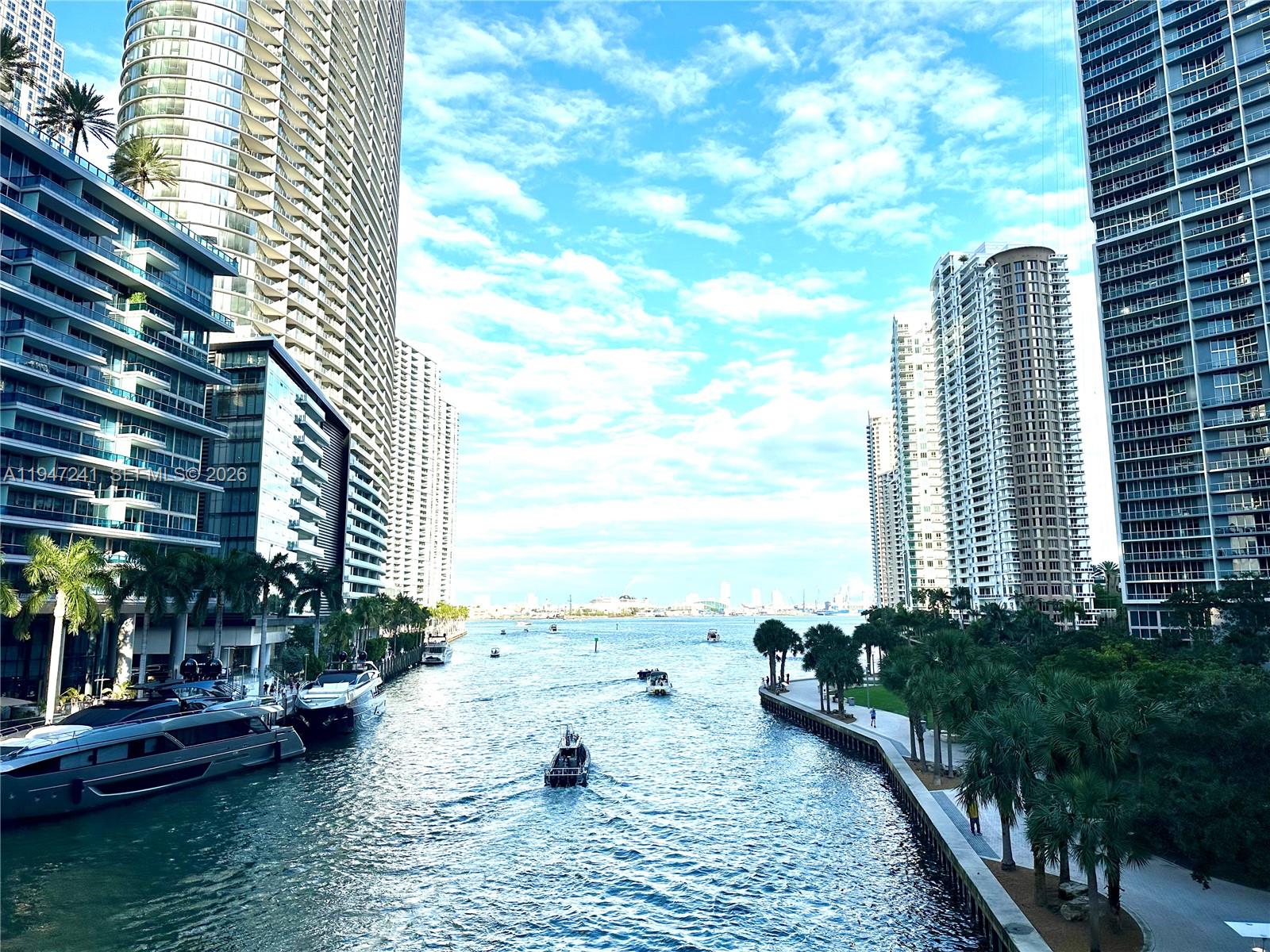 465 Brickell Ave #2906, Miami FL 33131