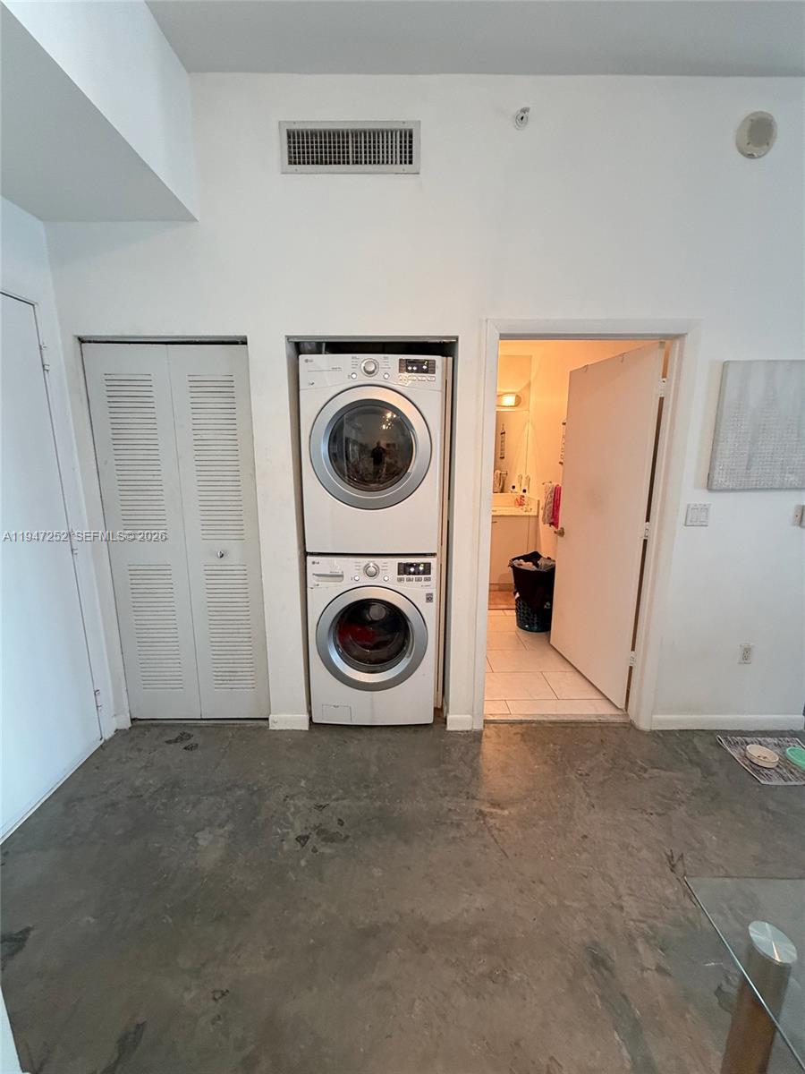 133 NE 2nd Ave #2107, Miami FL 33132